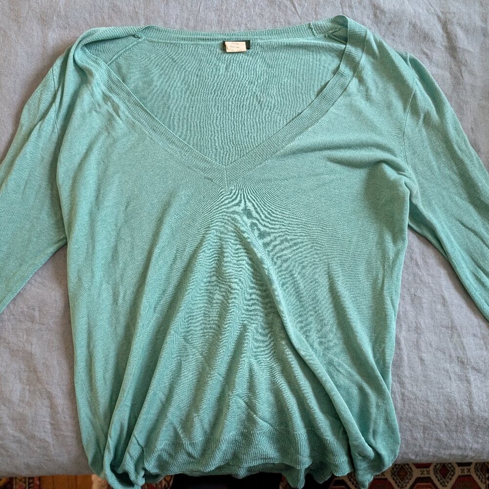 Seafoam green J. Crew silk/linen v-neck sweater -- size large